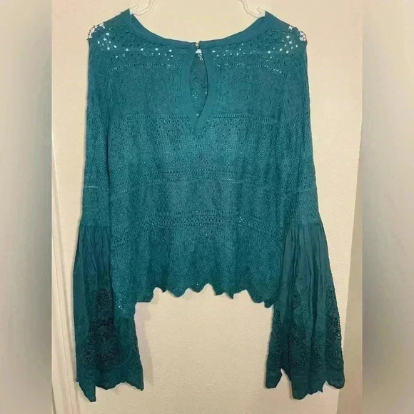 FREE PEOPLE Turquoise Once Upon a Time Linen Blend Knit Bell Sleeve Top Small - Picture 9 of 10